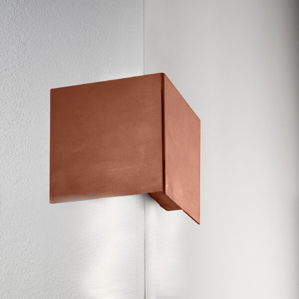 Manine outdoor diffused 270-V vertical single emission